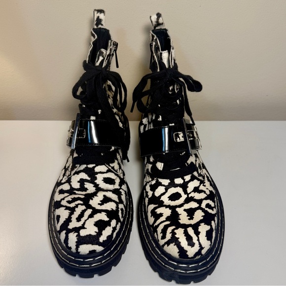 Cecelia New York Hayden Boots NWOB Size 8 - Picture 5 of 16